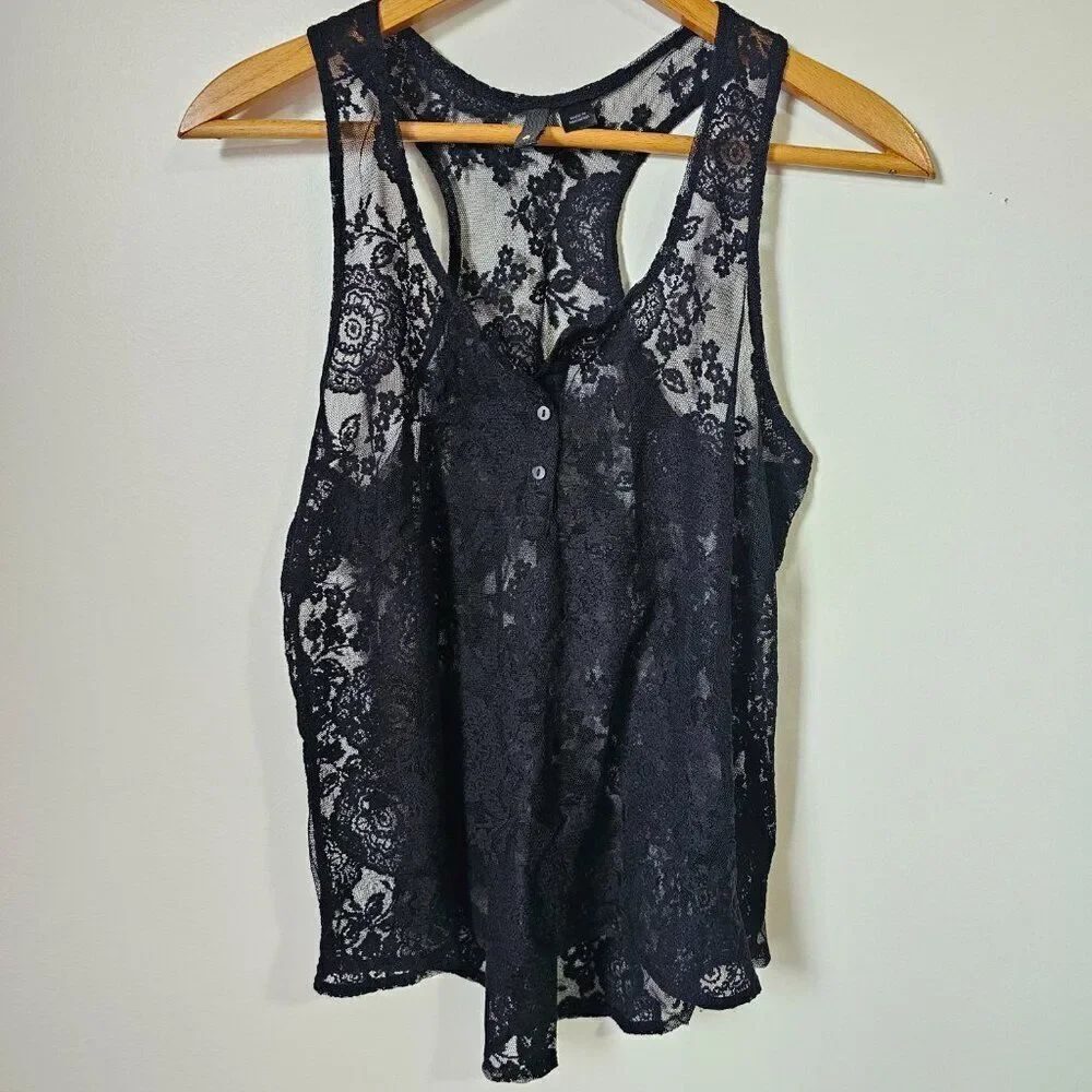 EUC DIVIDED BY H&M BLACK LACE RACERBACK TANK TOP SCOOP NECK HALF BUTTOMED SZ 4/S